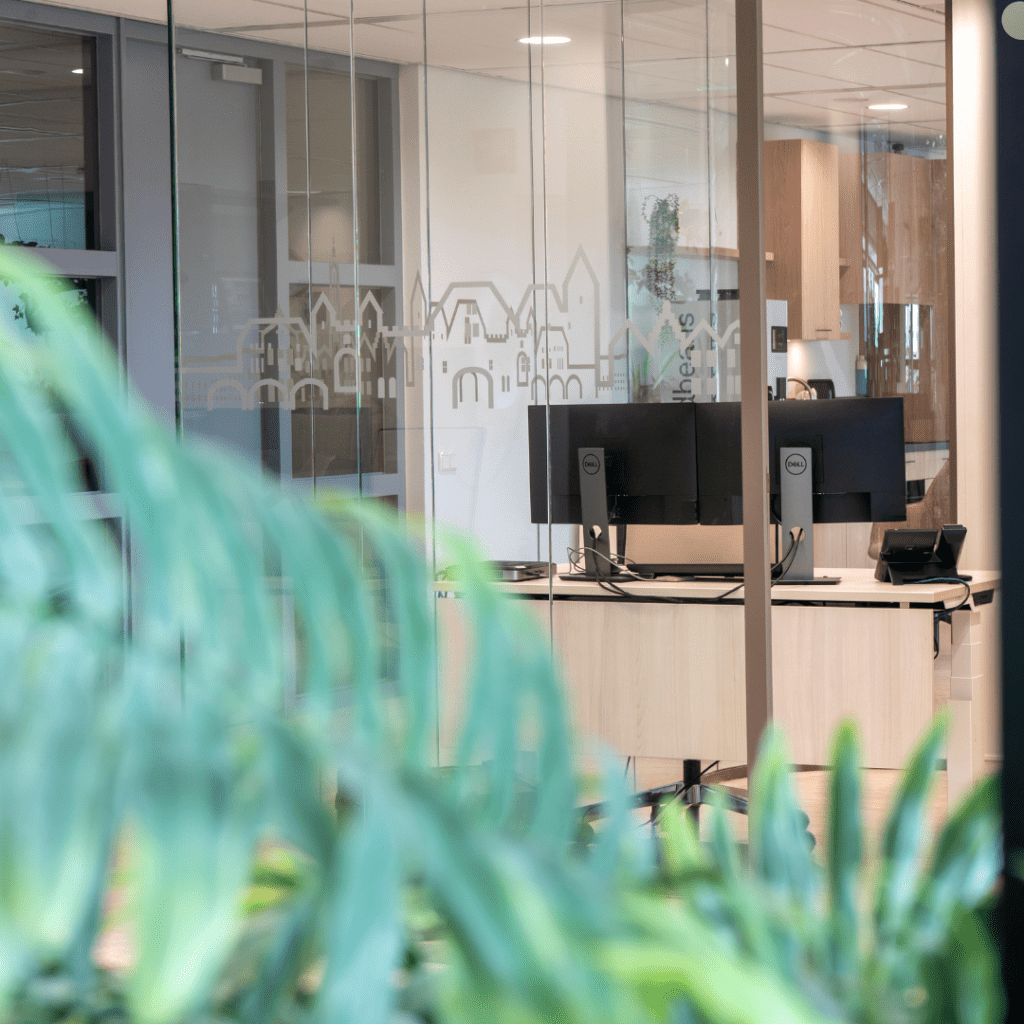 glazen wand kantoor werkplek